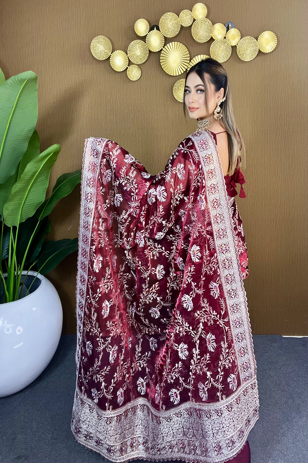 Merun jemi Chu Georgette party Saree